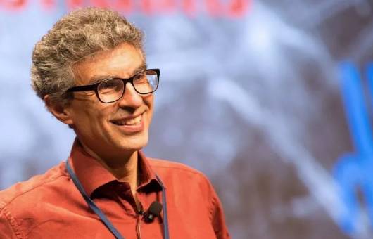 ai教父约书亚·本吉奥(yoshua bengio)拉响红色警报：人类或将ai塑造成威胁自身安全的超级怪物！