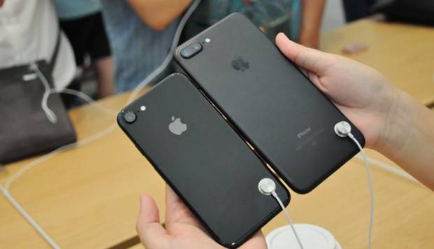 idc数据称苹果iphone第三季度出货量逆势上扬，ai技术新品引领市场新潮流